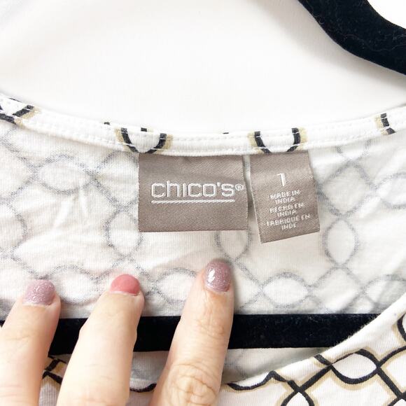 Chico's 1 Medium Womens White Chainlink Print Tee Top - Picture 4 of 7